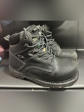 Dunham women’s WorkPro Black Lace-Up Work Boots CSA rated